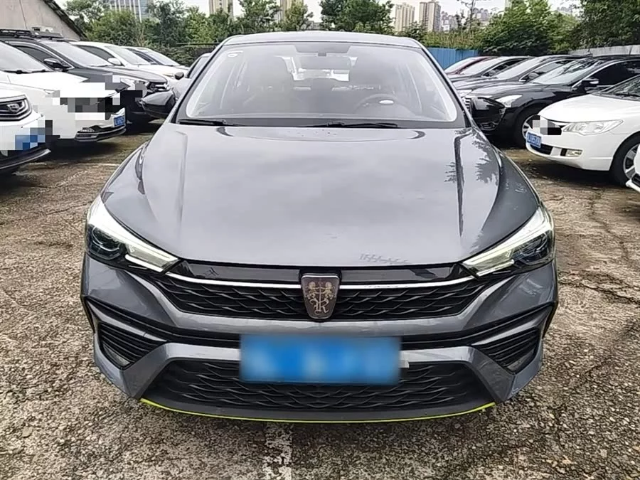 Roewe i5