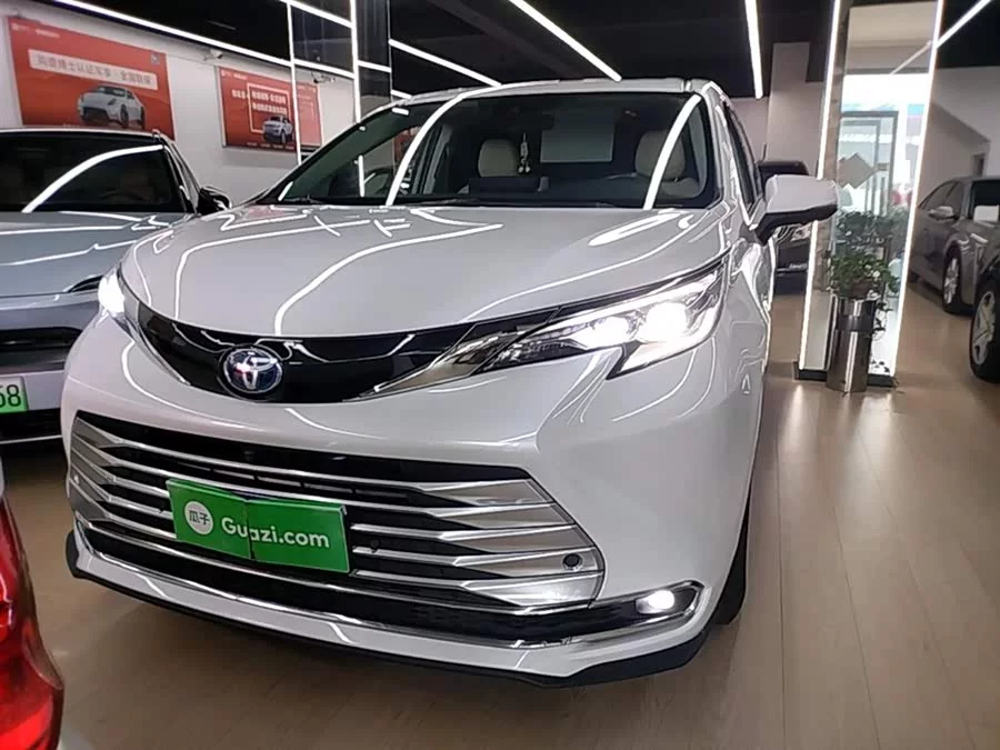 Toyota SIENNA