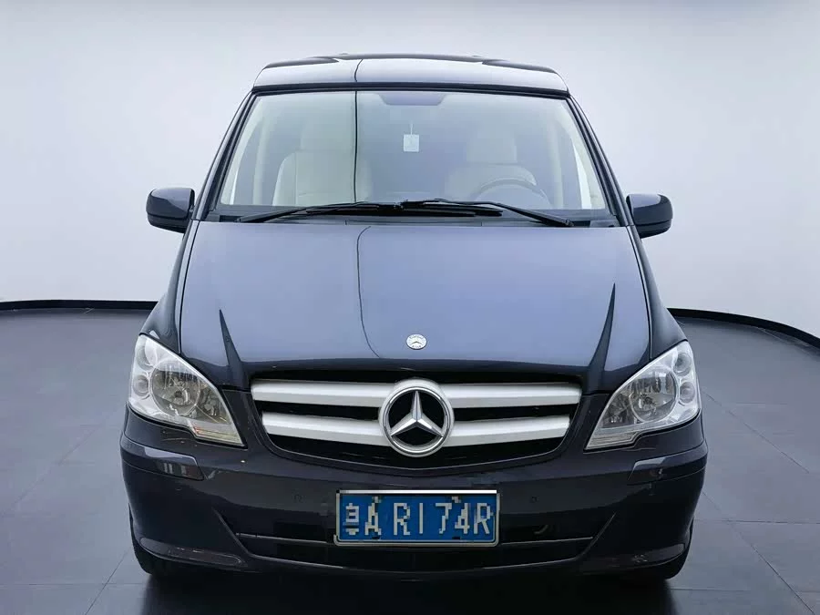 Mercedes Benz Vito