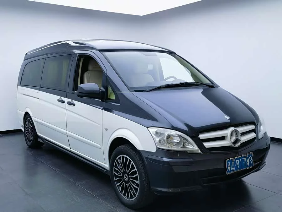 Mercedes Benz Vito