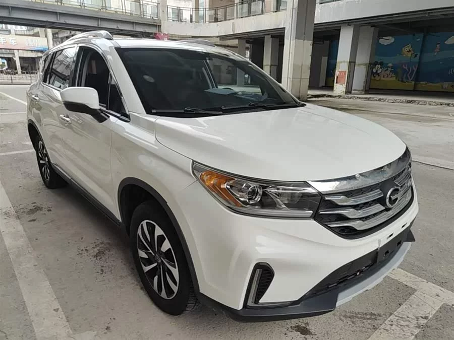GAC Trumpchi GS4