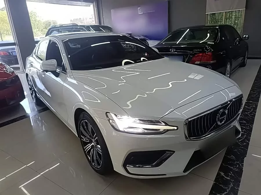 Volvo S60