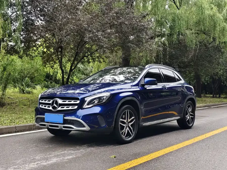 Mercedes Benz GLA
