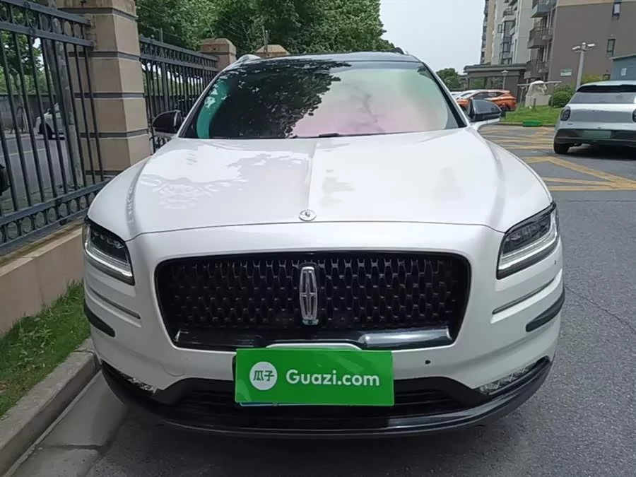 Lincoln Navigator