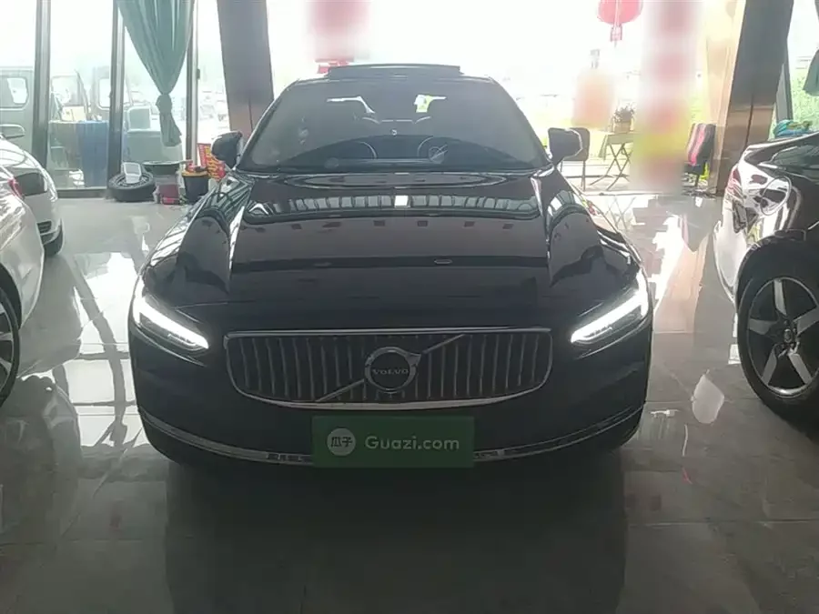 Volvo S90