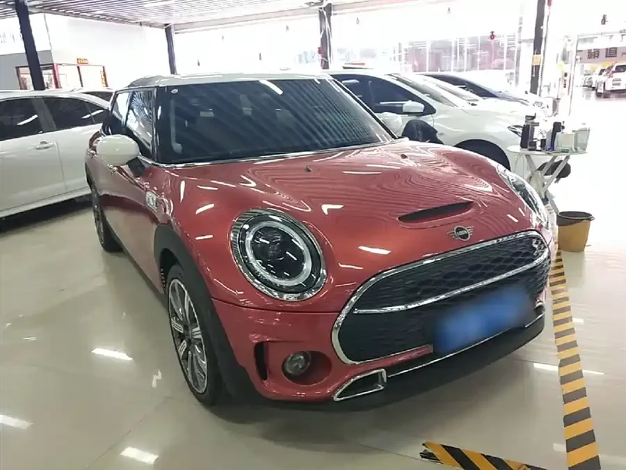 MINI CLUBMAN