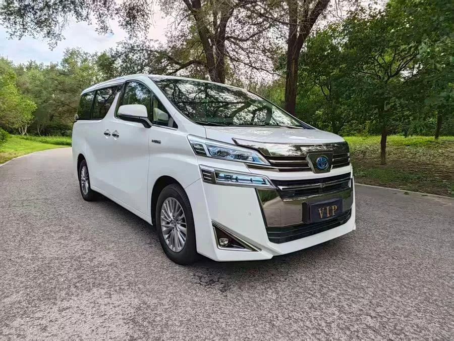 Toyota Crown Vellfire