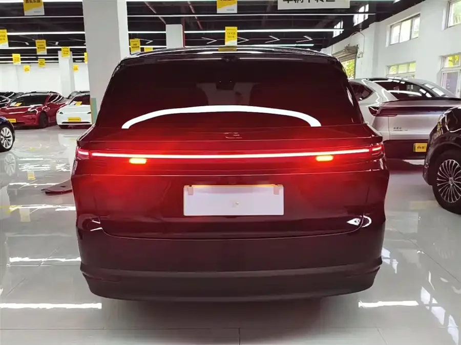 Li Ideal i8