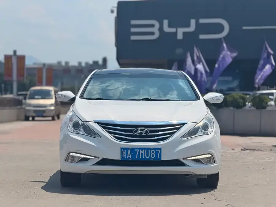 Hyundai Sonata