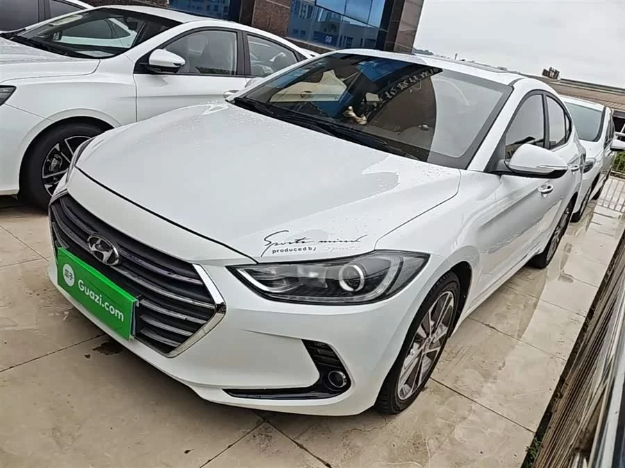 Hyundai elantra