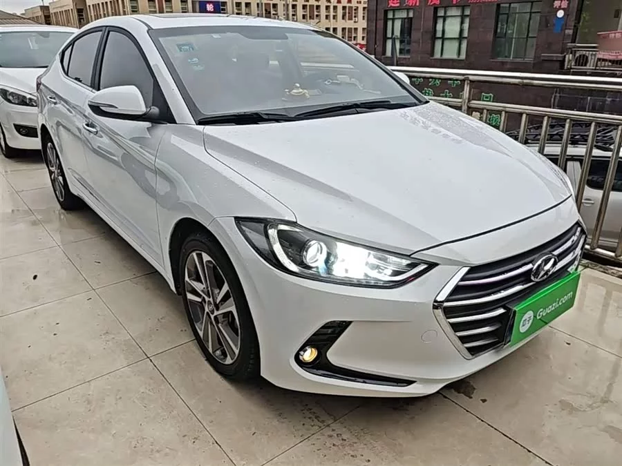 Hyundai elantra