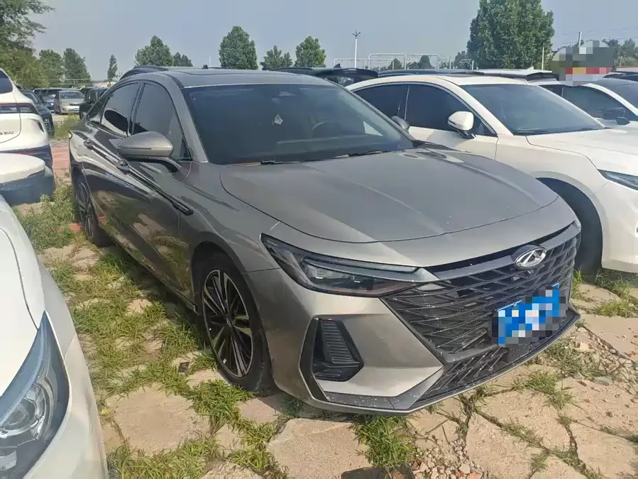 Chery Arrizo 8