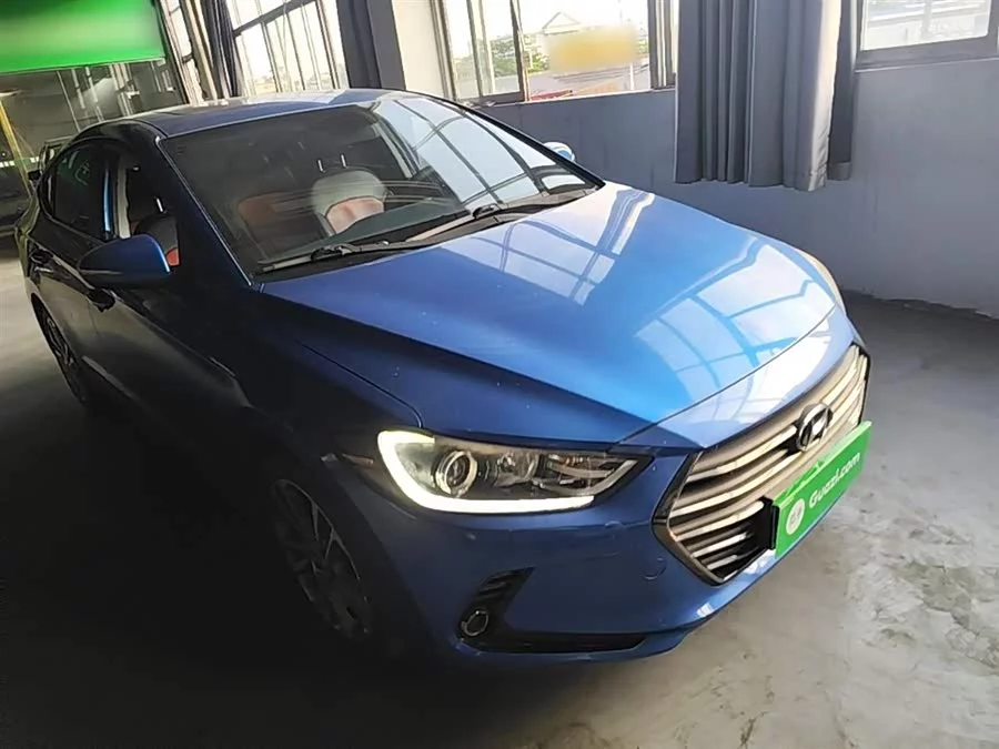 Hyundai elantra