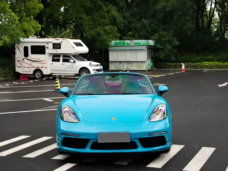 Porsche 718