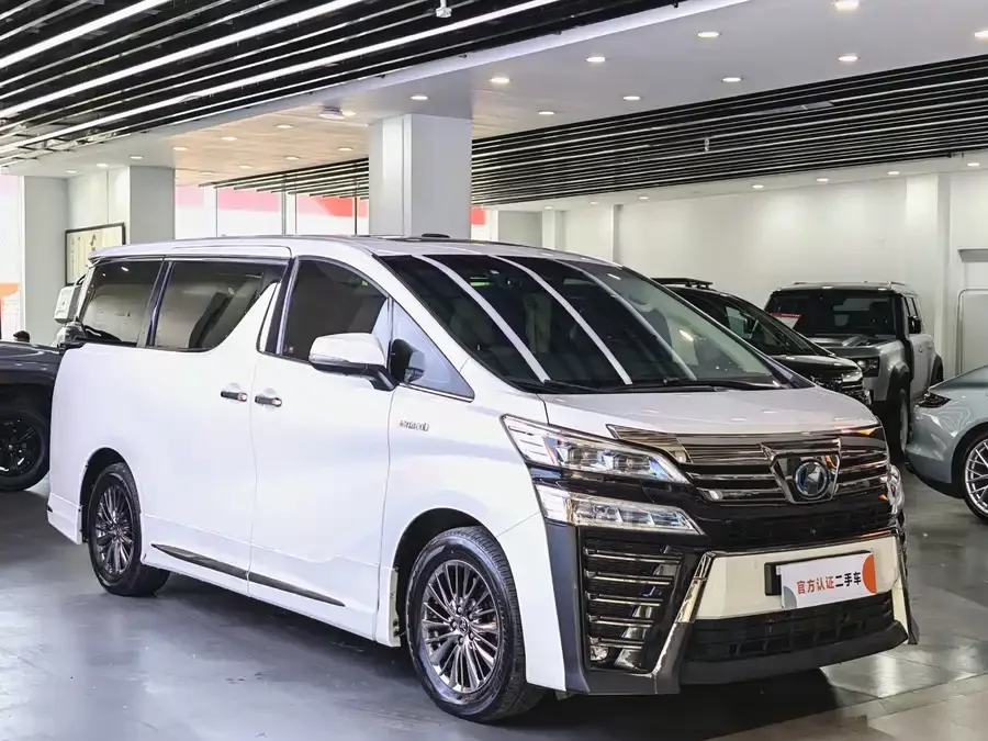 Toyota Crown Vellfire