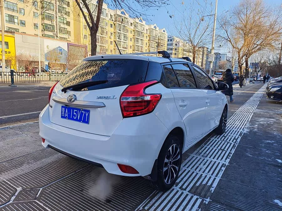 Toyota YARiS L