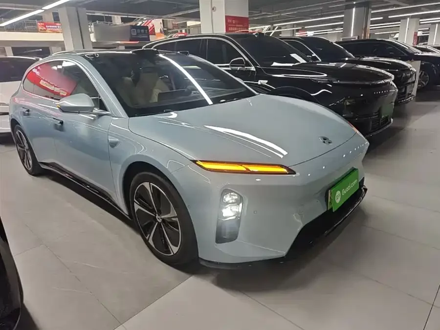 NIO ET5T