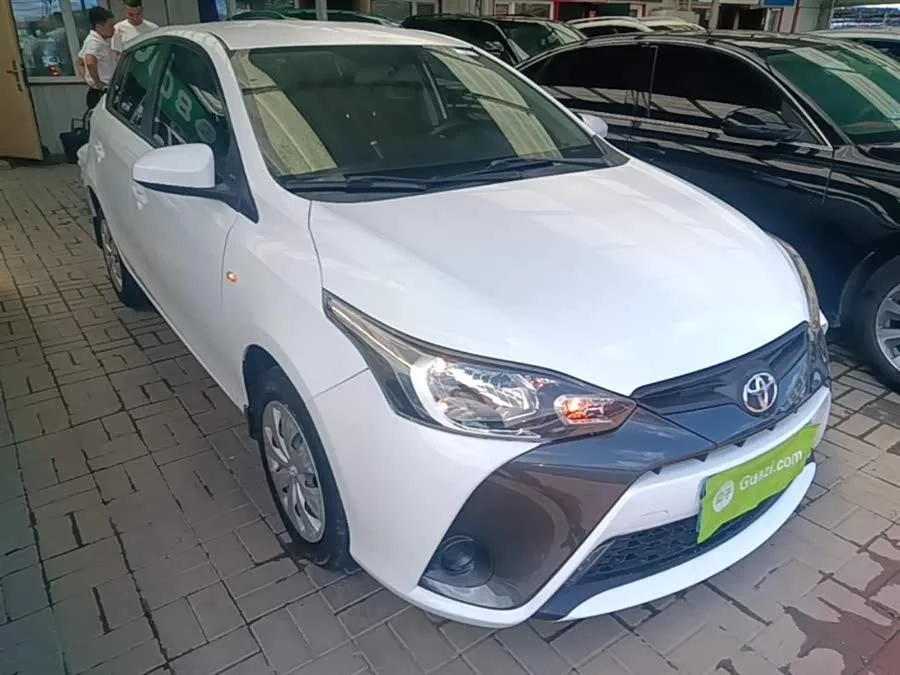 Toyota YARiS L