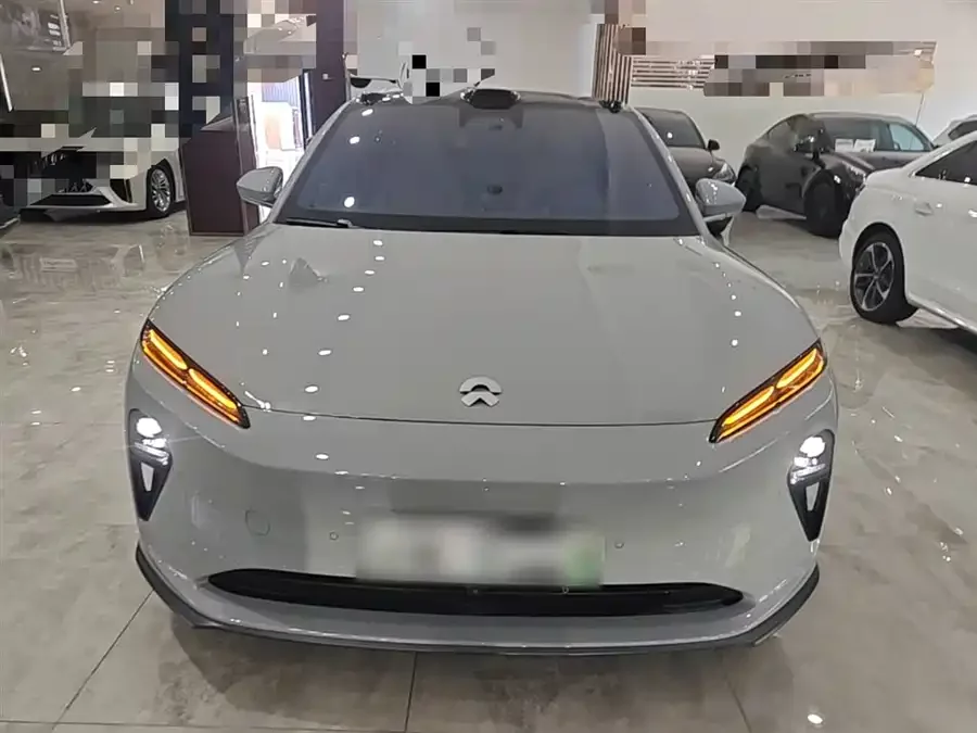 NIO ET5T