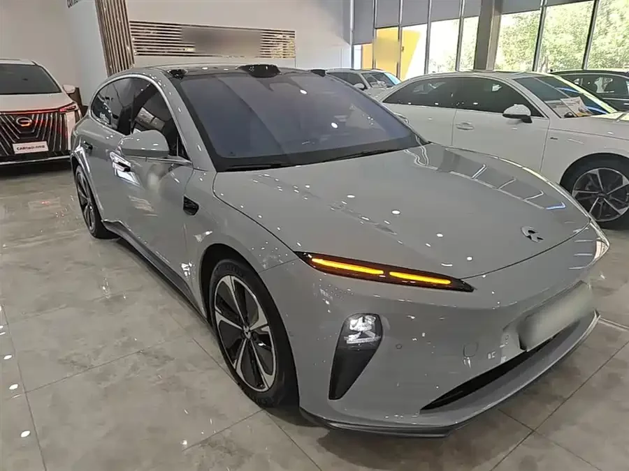 NIO ET5T