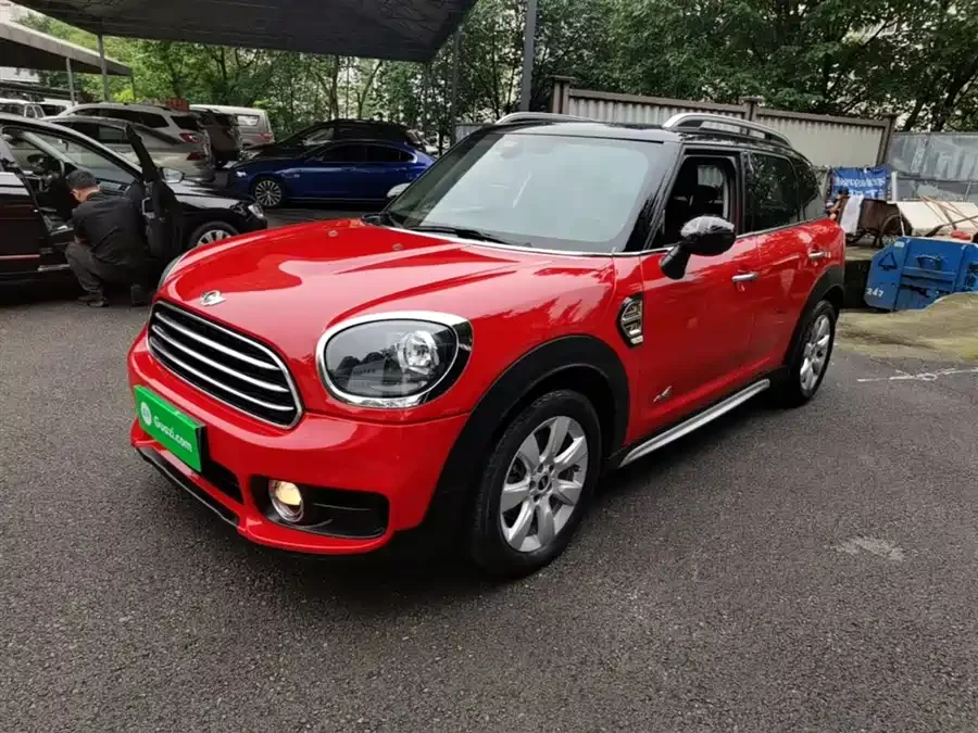 MINI COUNTRYMAN
