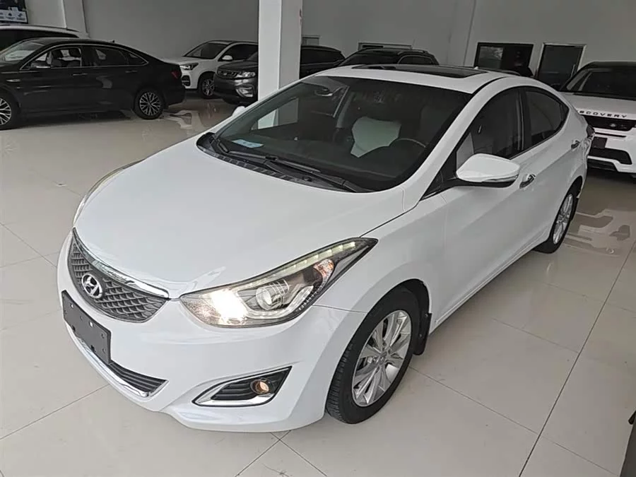 Hyundai Elantra