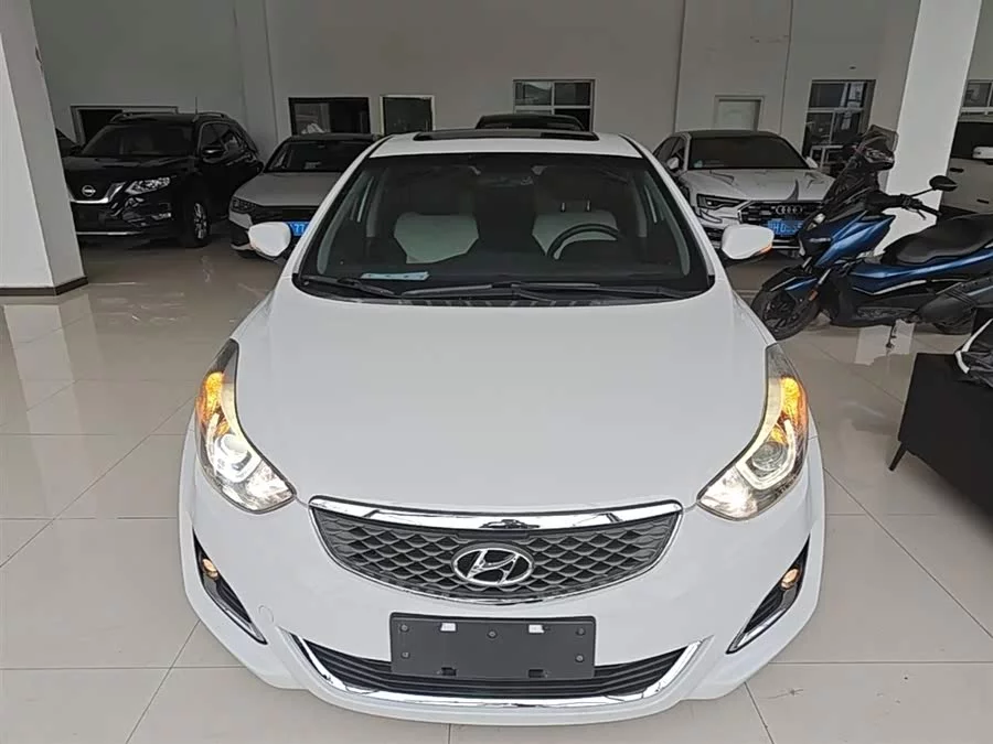Hyundai Elantra