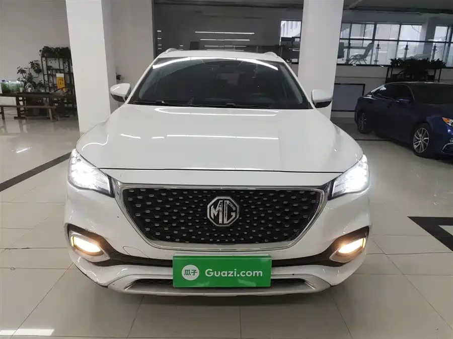 MG HS