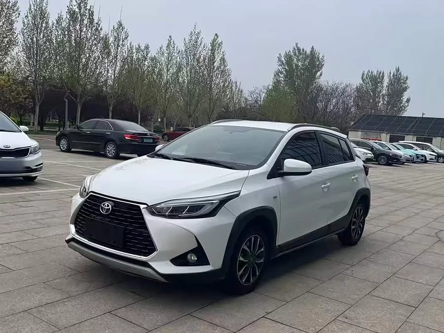 Toyota YARiS L