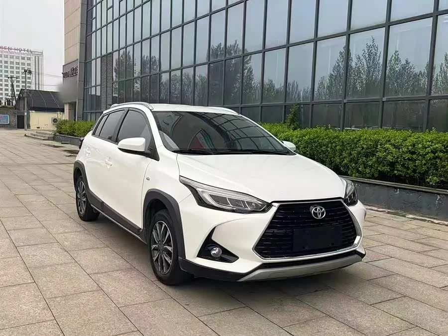 Toyota YARiS L