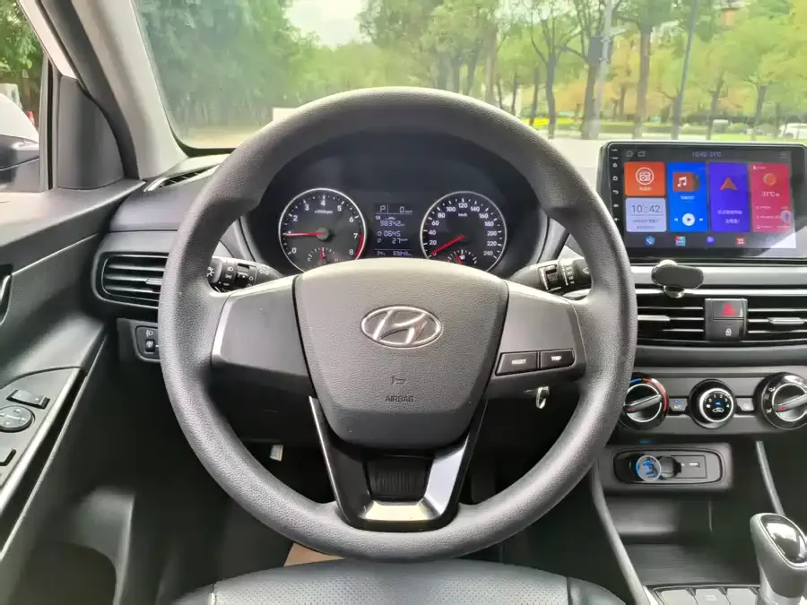 Hyundai Elantra / Celesta