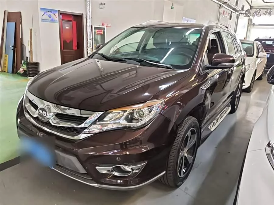 BYD S7