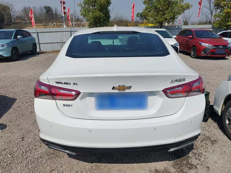 Chevrolet Malibu XL