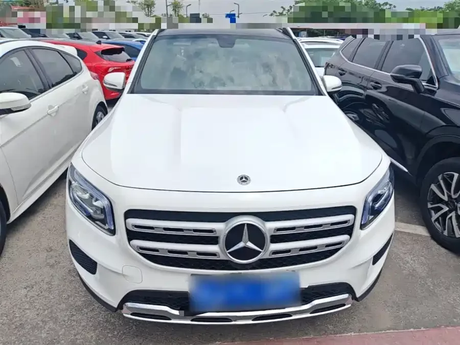 Mercedes Benz GLB