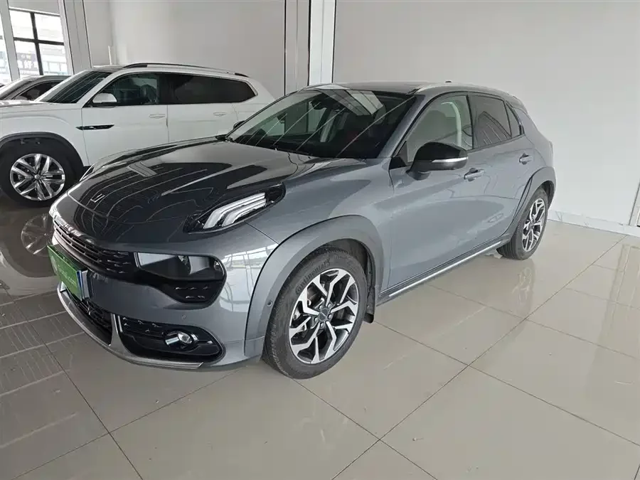 Lynk & Co 02