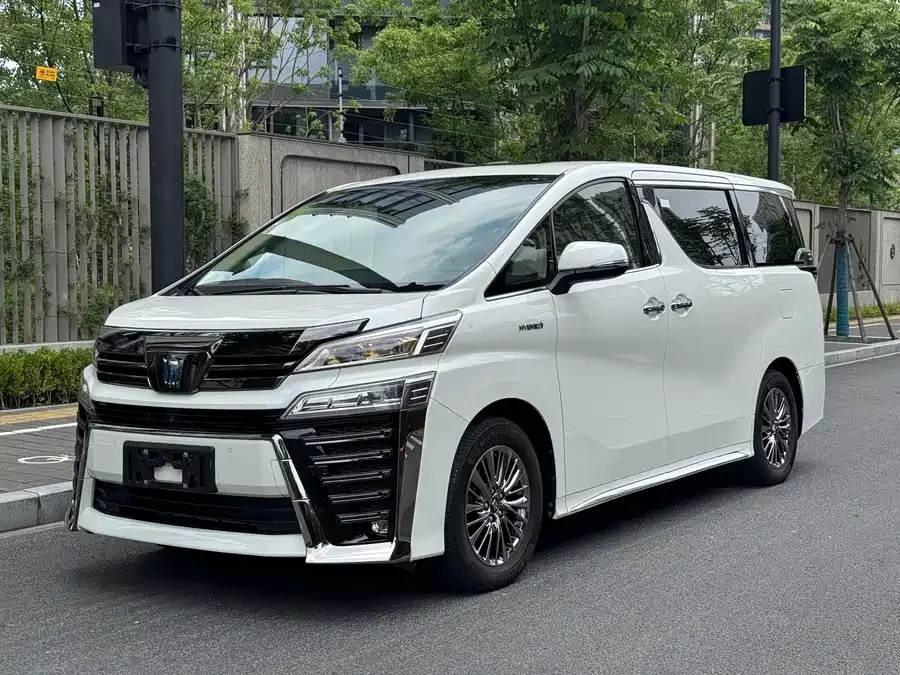 Toyota Crown Vellfire