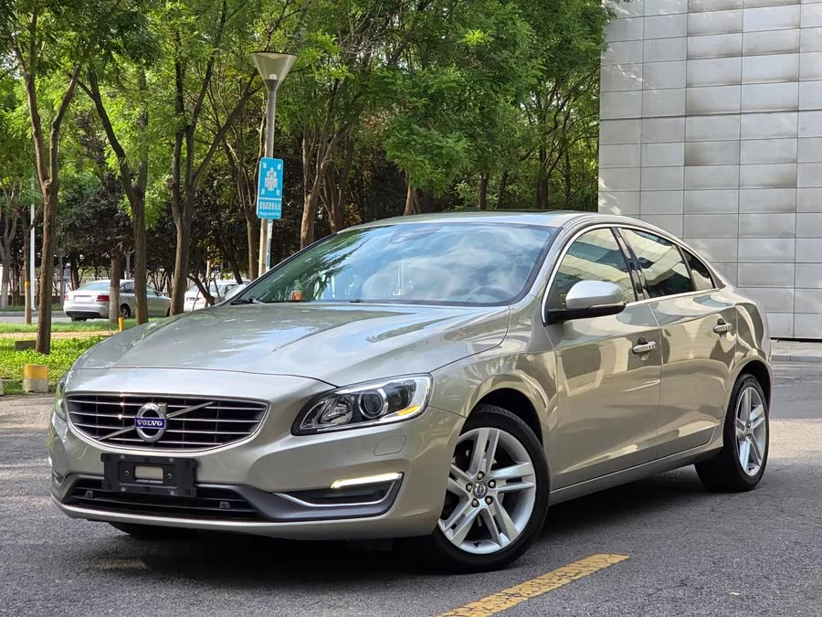Volvo S60