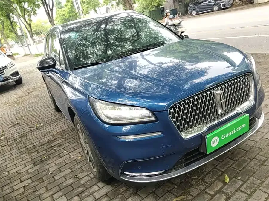 Lincoln Adventurer