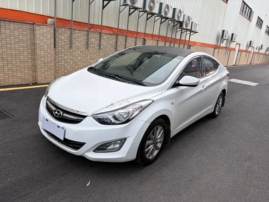 Hyundai Elantra