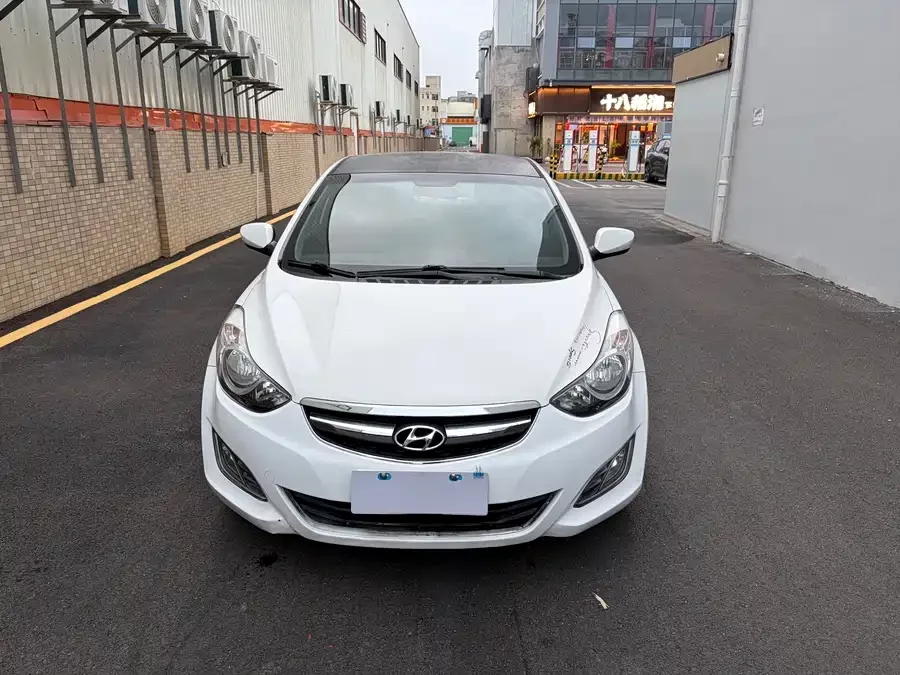 Hyundai Elantra