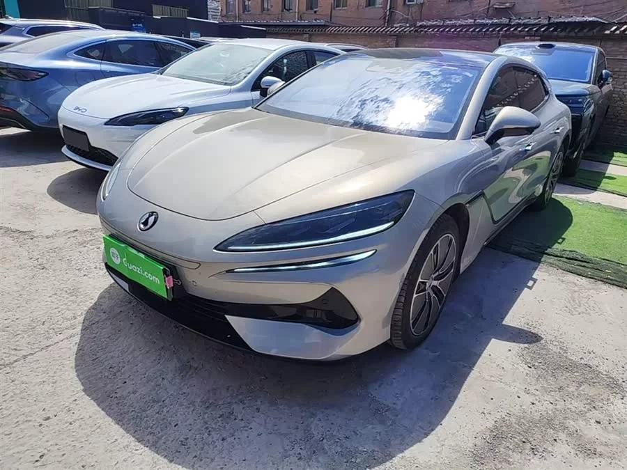 BYD Z9GT