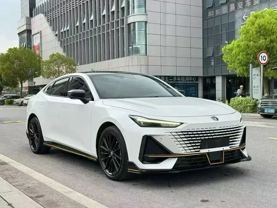 Changan UNI-V