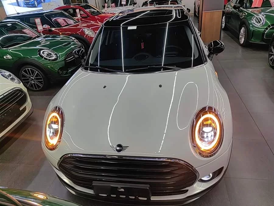 MINI CLUBMAN
