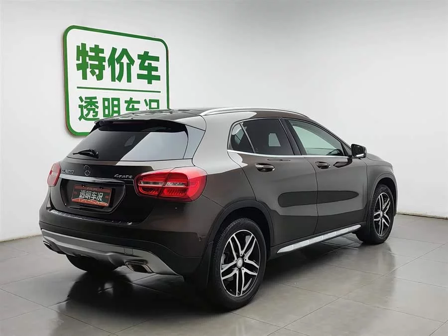 Mercedes Benz GLA