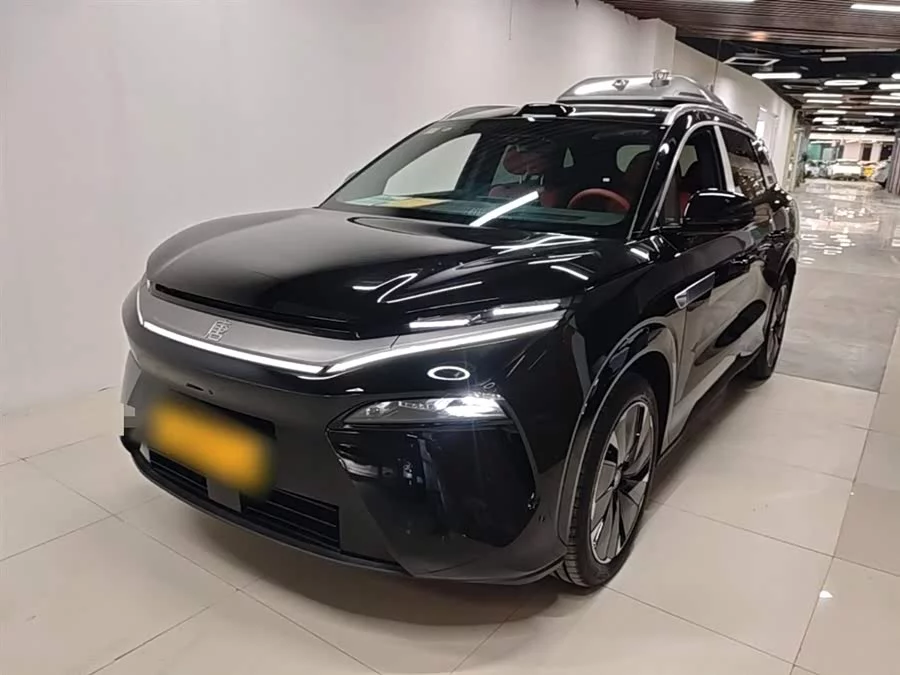 BYD Tang L
