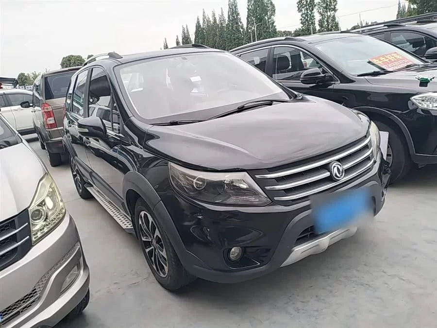 Dongfeng Jingyi X5