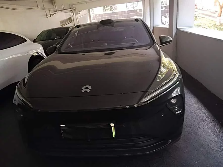 NIO ET7