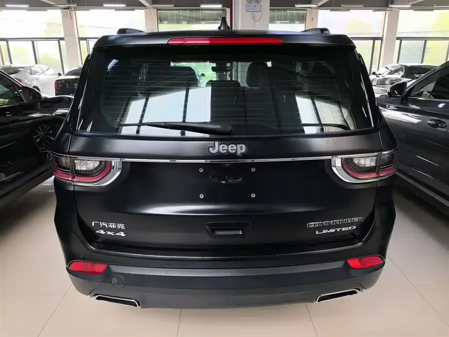 Jeep Commander