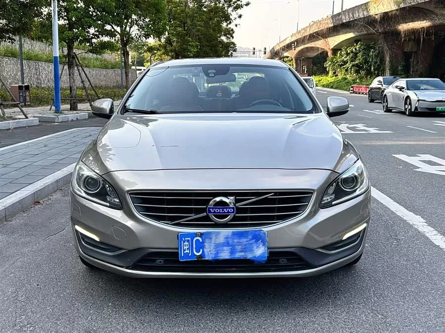 Volvo S60
