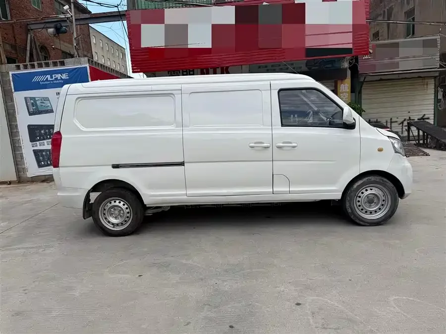 New Longma Car Qi Teng M70EV